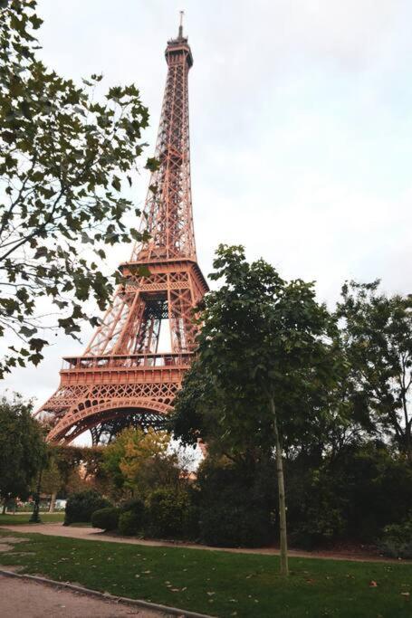 Cosy Appartement - Eiffel Tower París Exterior foto